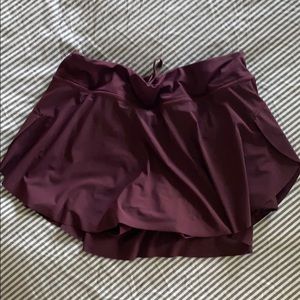 Lulu tennis skirt w/ built in shorts